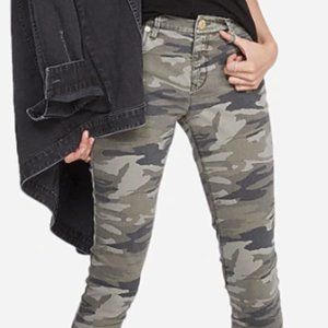 Express "Mid Rise Camo Print Ankle Leggings"